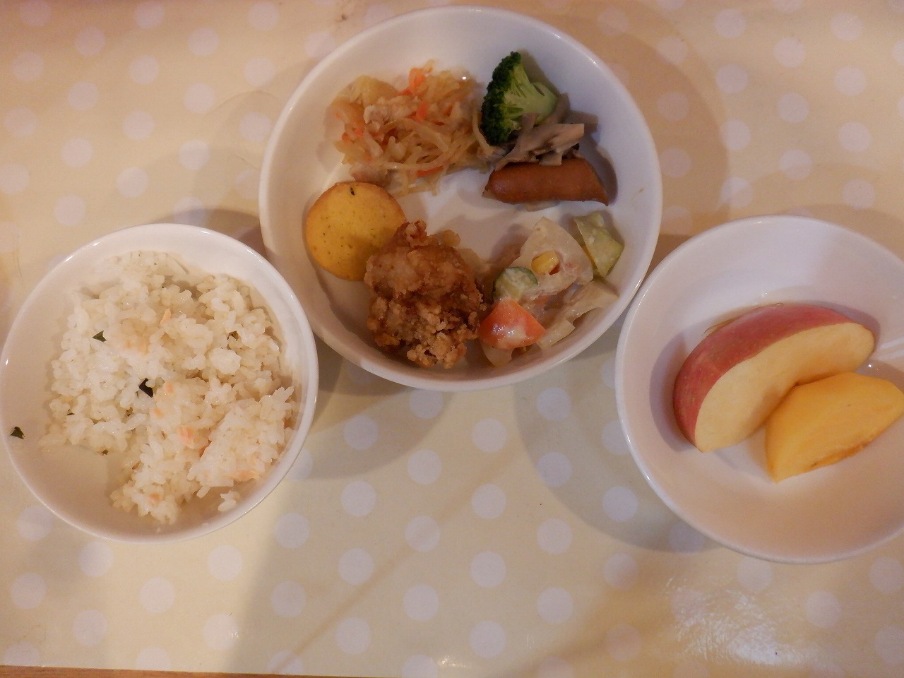 給食と補食を更新しました。