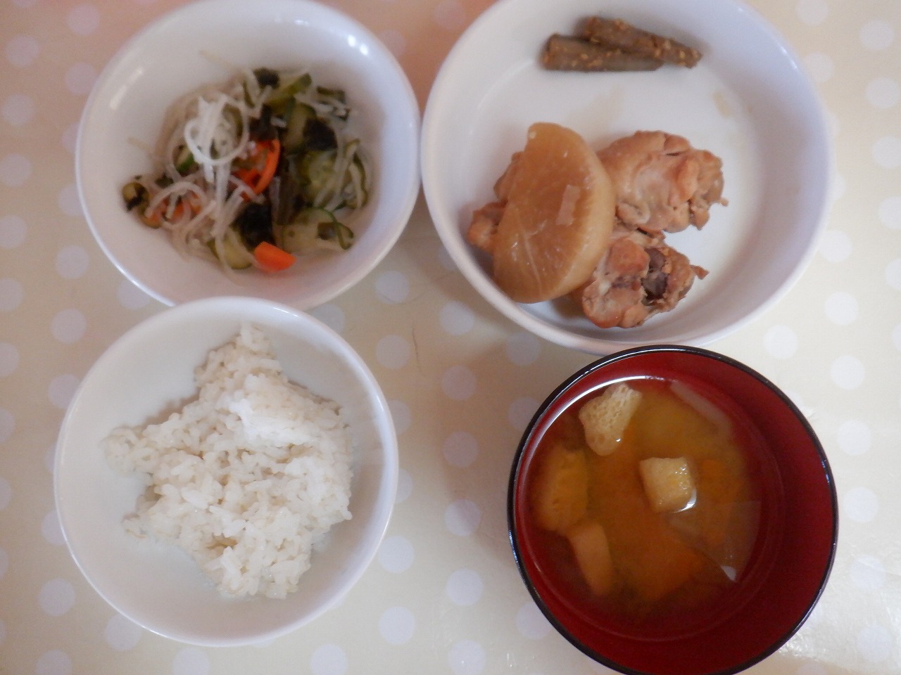 給食と補食を更新しました。