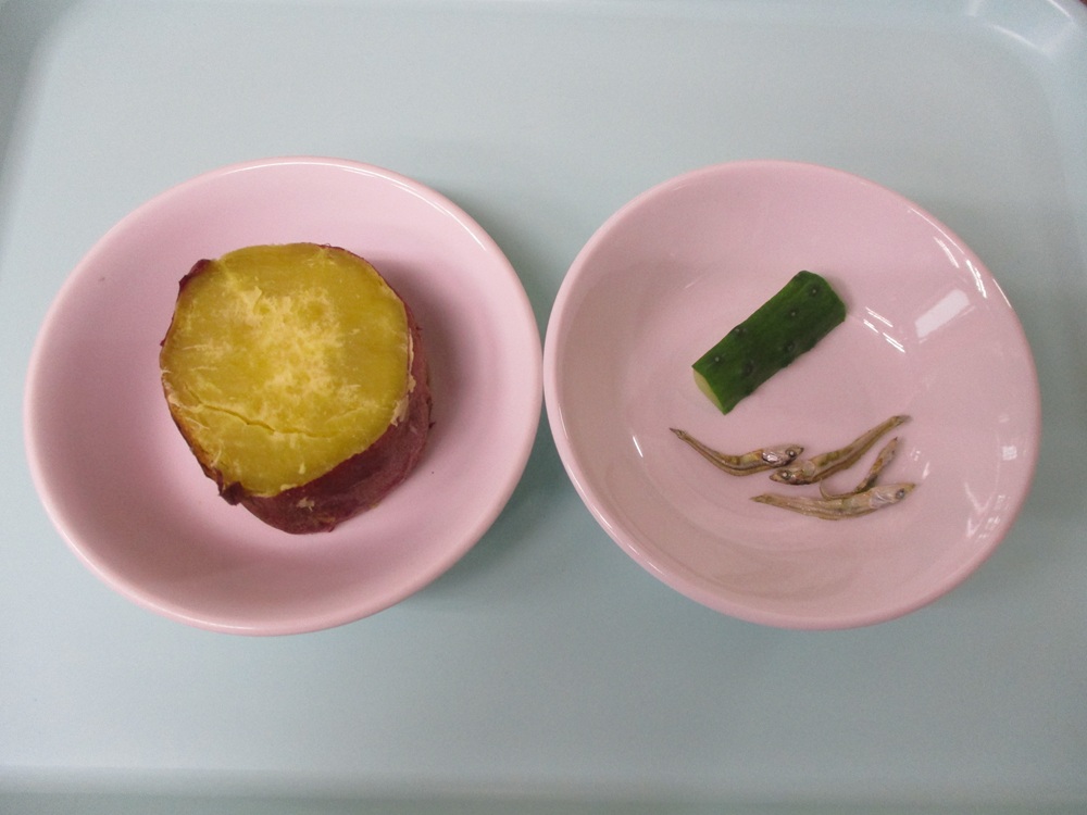 給食と補食を更新しました。