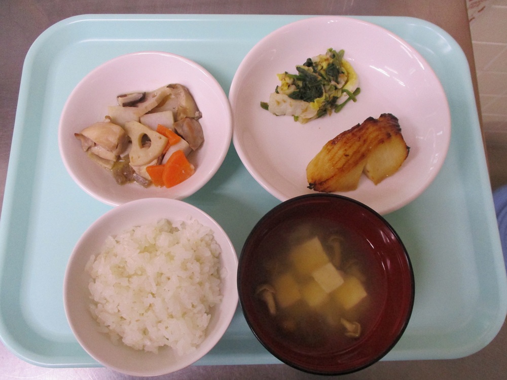 給食と補食を更新しました。
